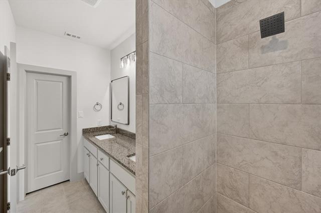 Building Photo - 500 E Kimball St