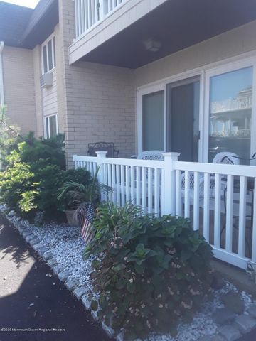 Building Photo - 1187 Ocean Ave