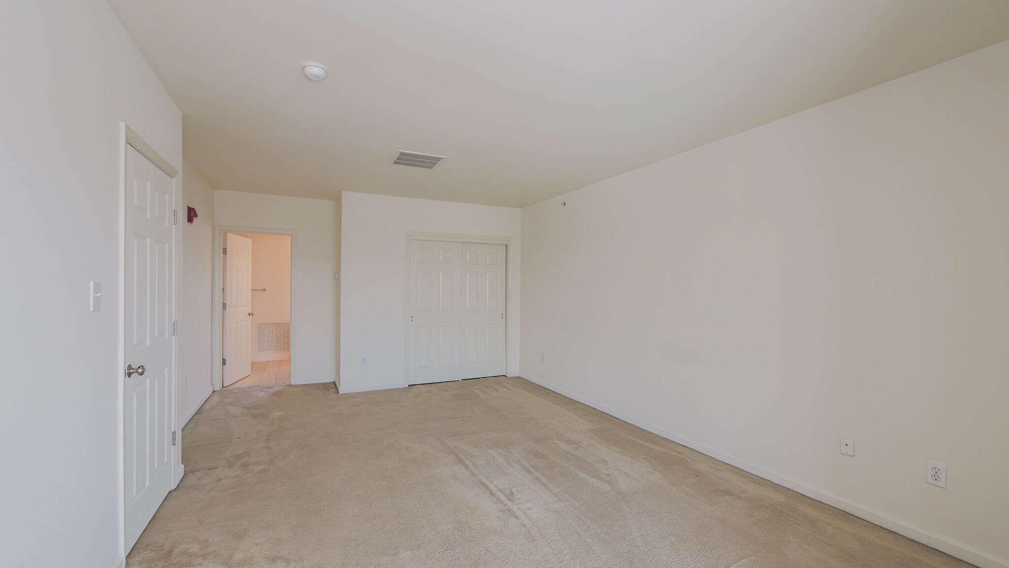 Building Photo - 4 Chelsea Ct