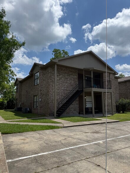 Building Photo - 863 Hammond Manor Dr