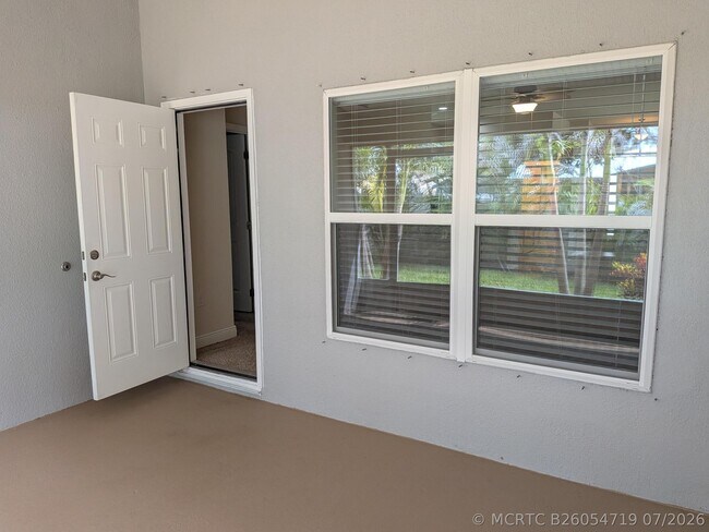 Building Photo - 261 Midvale Terrace