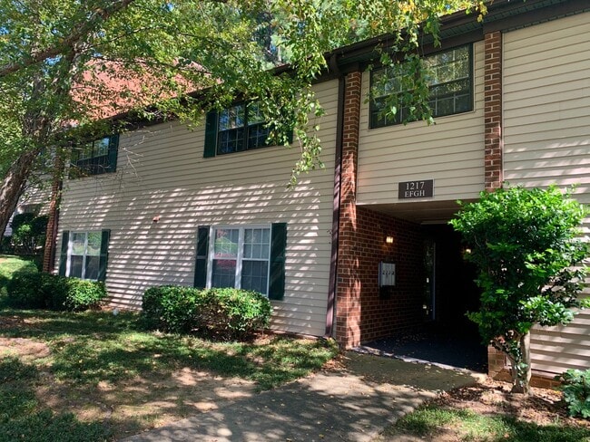 2 Bed | 2 Bath Condo in N. Raleigh - Water... - 1217 Manassas Ct ...