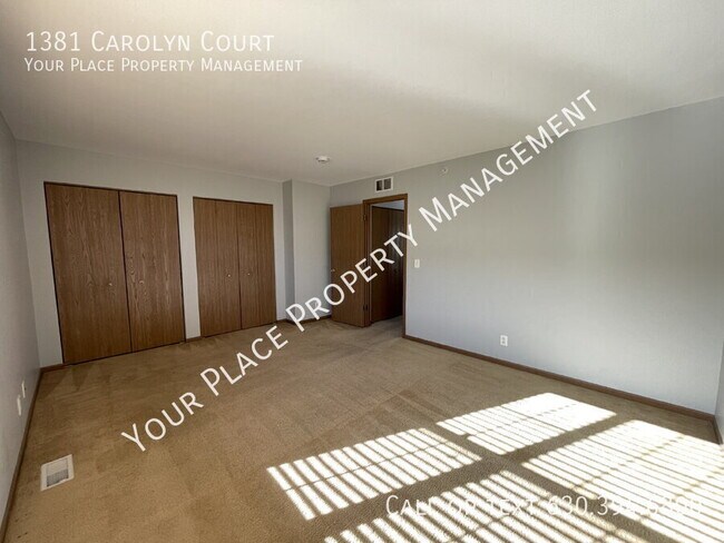 Building Photo - 1381 Carolyn Ct