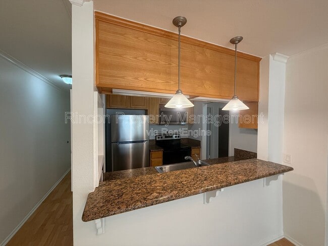 Building Photo - 236 E Surfside Dr