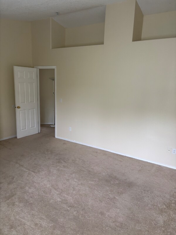 Building Photo - 17315 SE 23rd Way