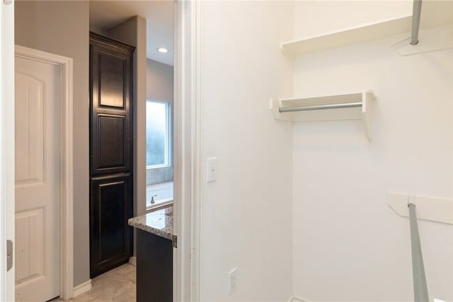 Building Photo - 7601 Granite Dr