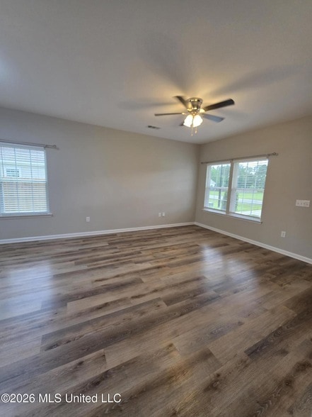 Building Photo - 117 Ridge Ln