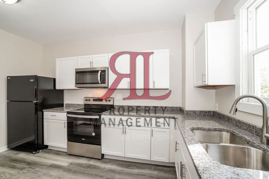 Building Photo - 235 W Church St