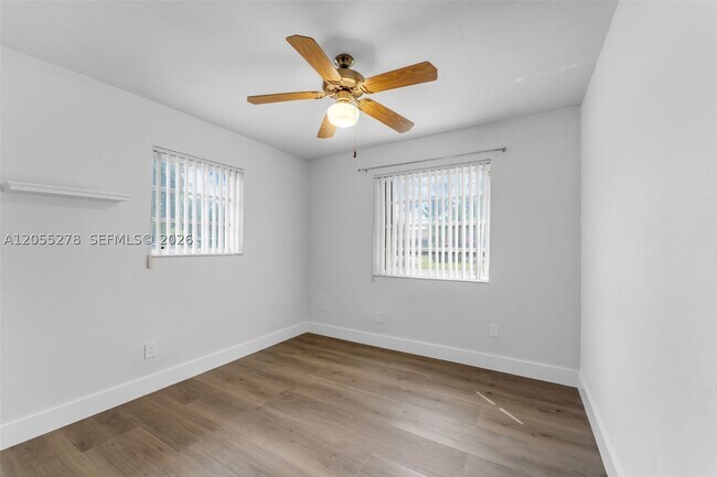 Building Photo - 9121 Ridgeland Dr