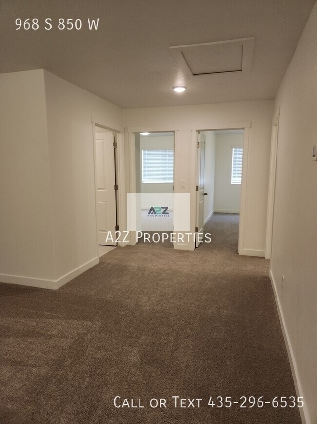 Building Photo - 968 S 850 W
