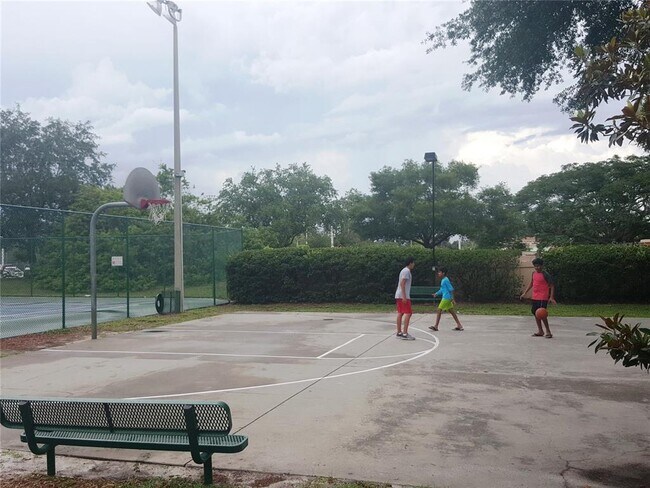 Building Photo - 7805 Sugar Brook Ct