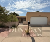 Building Photo - 9/4 2:30  PM SCHEDULED SHOWING!!