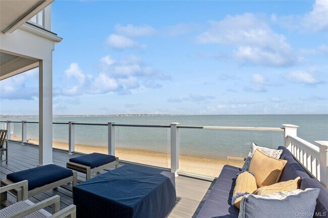 Building Photo - 39 Shinnecock Rd