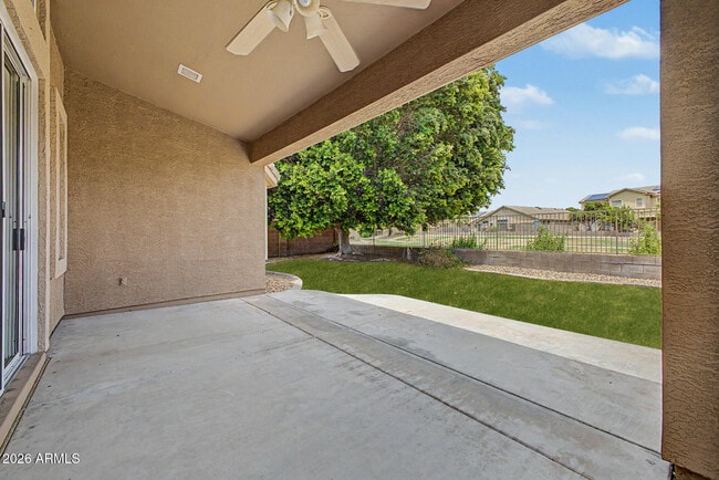 Building Photo - 6932 W Blackhawk Dr