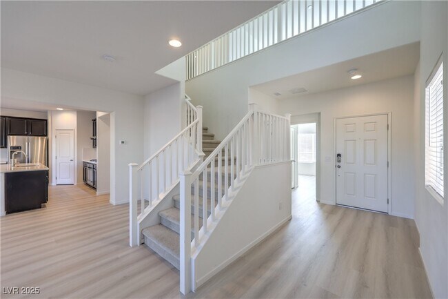 Building Photo - 5647 Colante Falls Dr