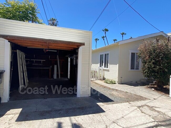 Building Photo - 4469 Maryland St