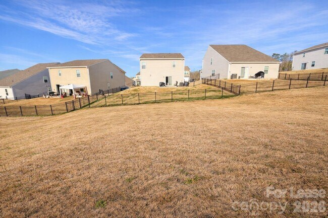 Building Photo - 193 Brentwood Dr