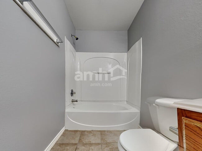 Building Photo - 2203 Shady Birch Dr