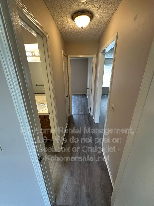 Building Photo - 838 Saddlewood St