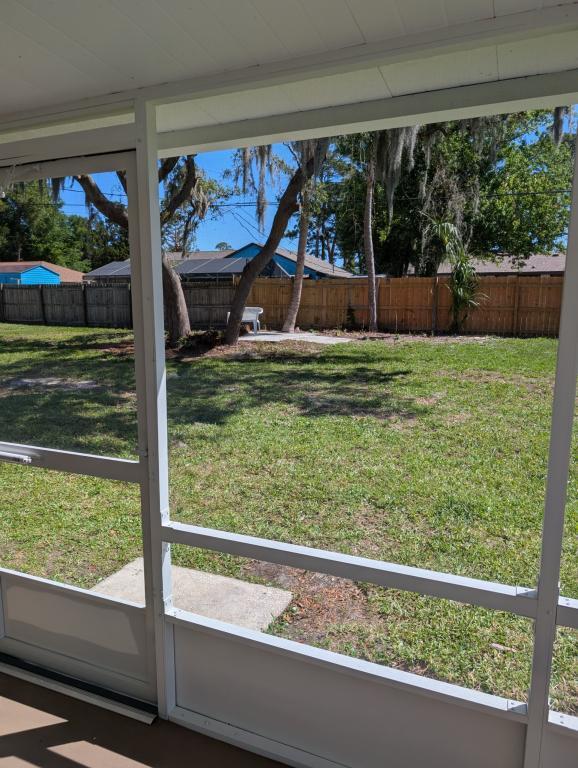 Building Photo - 3015 Sabal Palm Dr