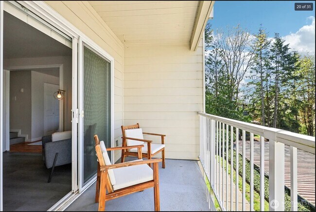 Building Photo - 9484 Redmond - Woodinville Rd NE