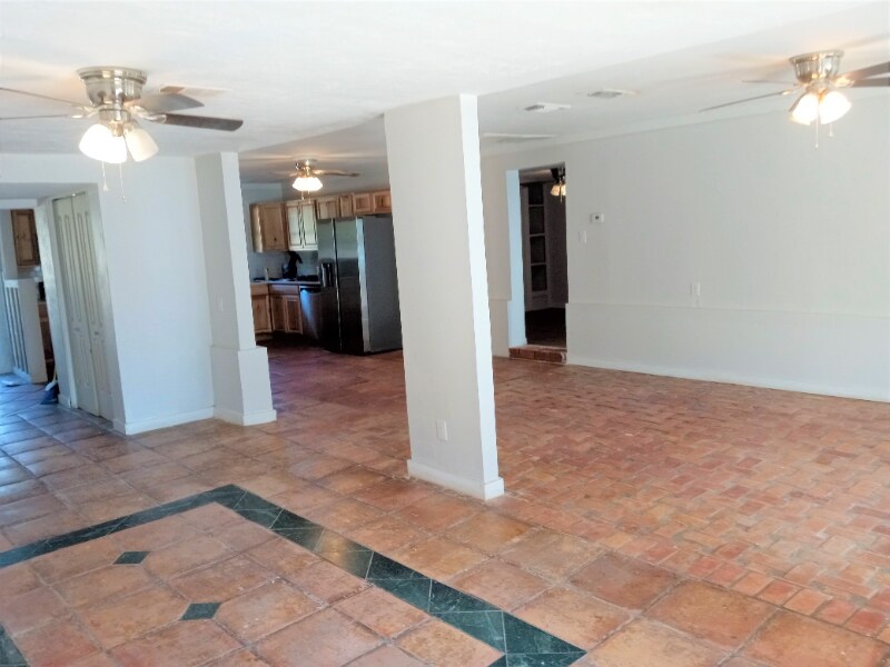 Building Photo - 9142 Co Rd 197