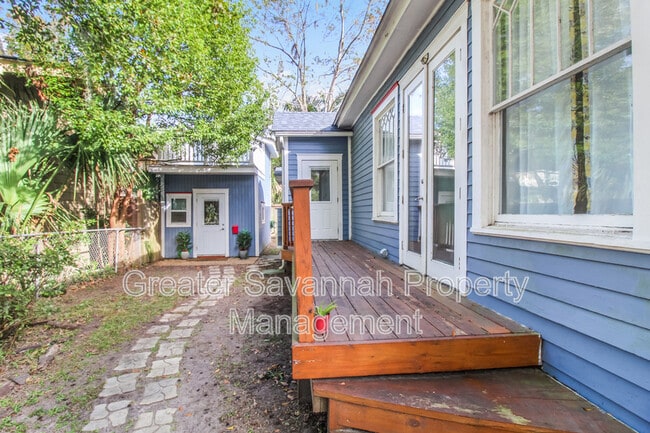 Building Photo - 1206 E 48th St