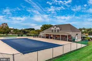 Building Photo - 347 Huntington Ct