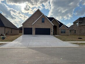 Building Photo - 2604 Bluster Dr