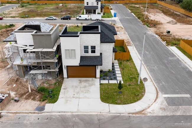 Building Photo - 2507 E Solar Dr
