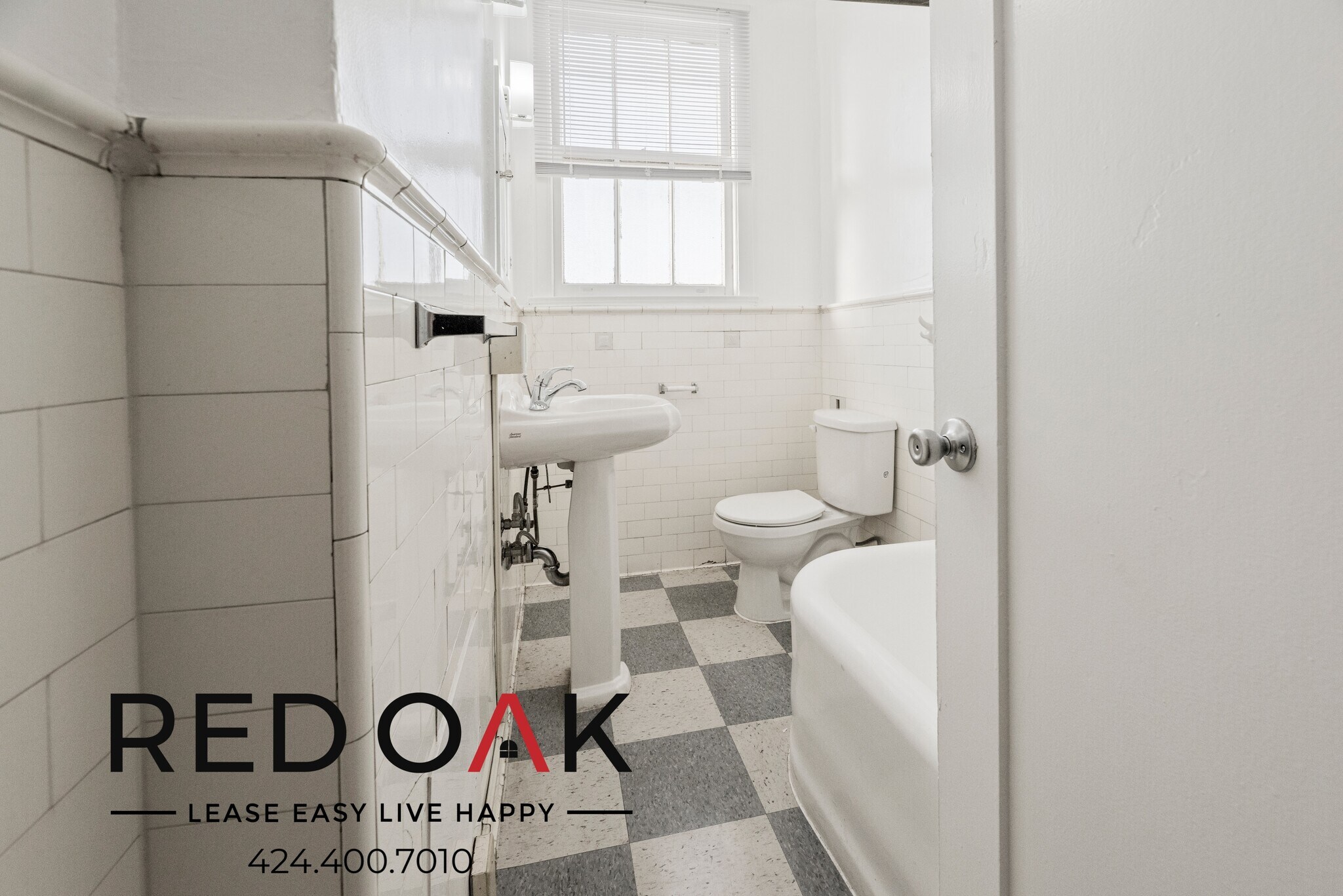 Building Photo - 2505 W 6th St