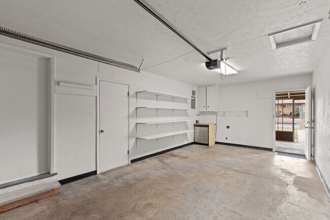 Building Photo - 1721-1723 Dotsero Ave
