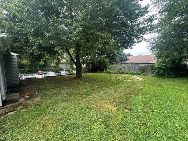 Building Photo - 1495 Wildon Ave