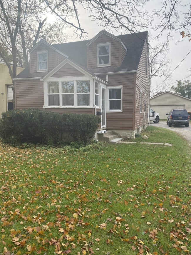 Primary Photo - 3017 Lower Huntington Rd