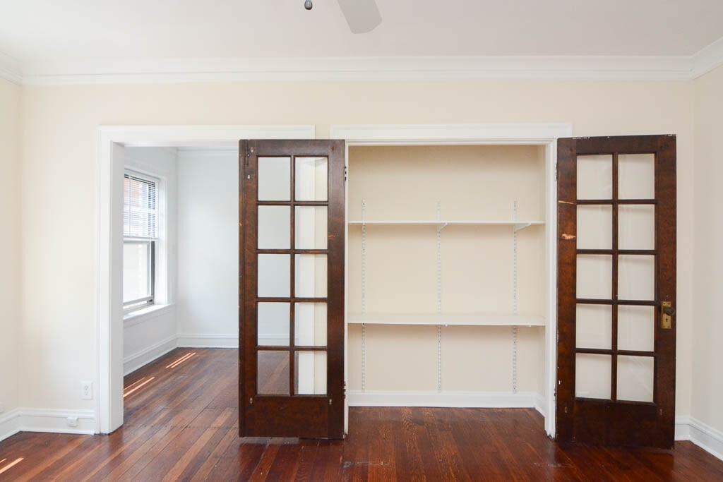 Building Photo - 4646 N Paulina St