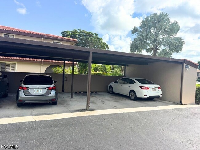 Building Photo - 27810 Hacienda E Blvd