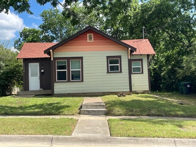 Building Photo - 903 Haynes Street