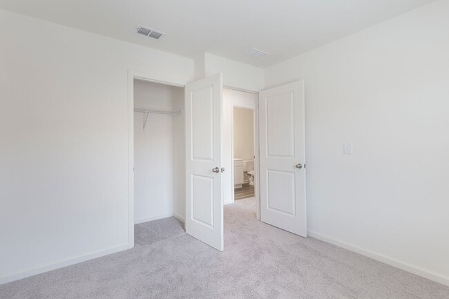 Building Photo - Newly Constructed 3/2.5 Townhome w/ Privat...