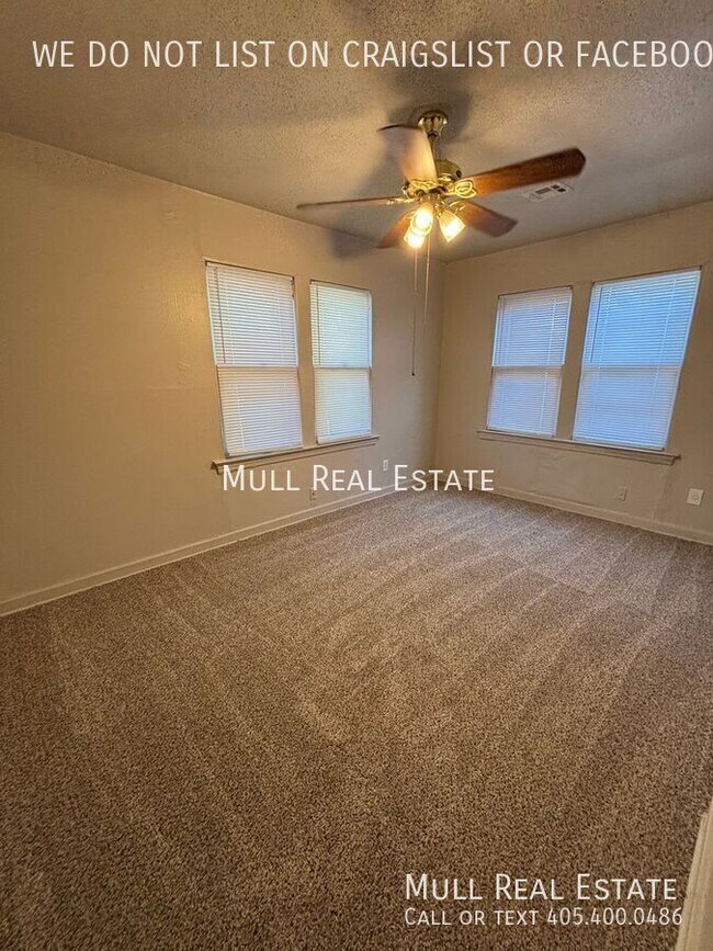 Building Photo - 1037 Tabor Dr