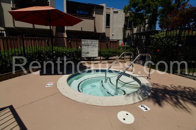 Building Photo - 3550 Ruffin Rd