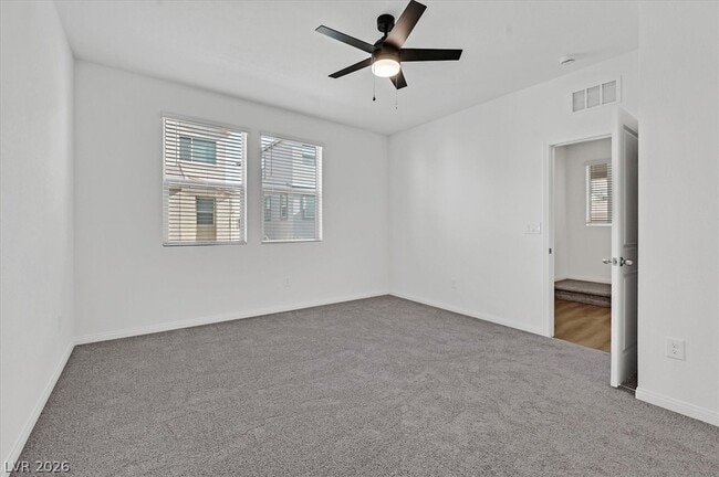 Building Photo - 1520 Little Penguin St