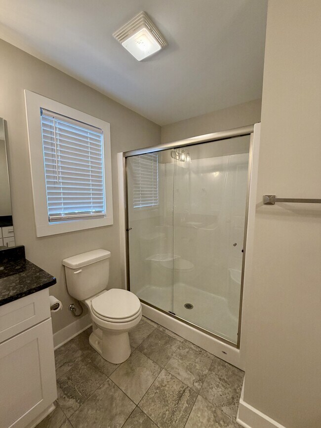 Building Photo - 52 Cuddington Ln
