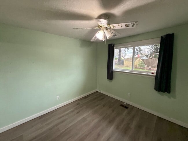 Building Photo - 3677 Carmelle Ct NE