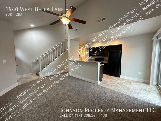 Building Photo - 1940 W Bella Ln