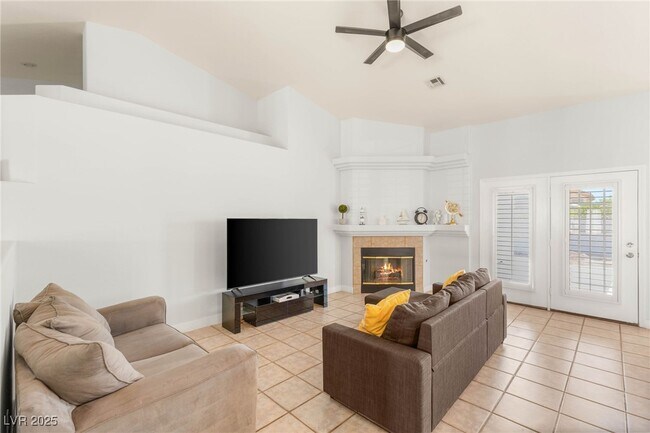 Building Photo - 3870 Cotillion Ct
