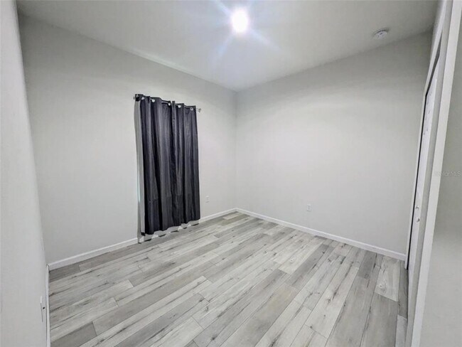 Building Photo - 16415 SW 27th Ave