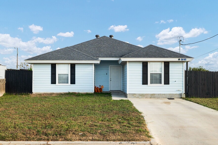 Primary Photo - 5615 JJ Ln