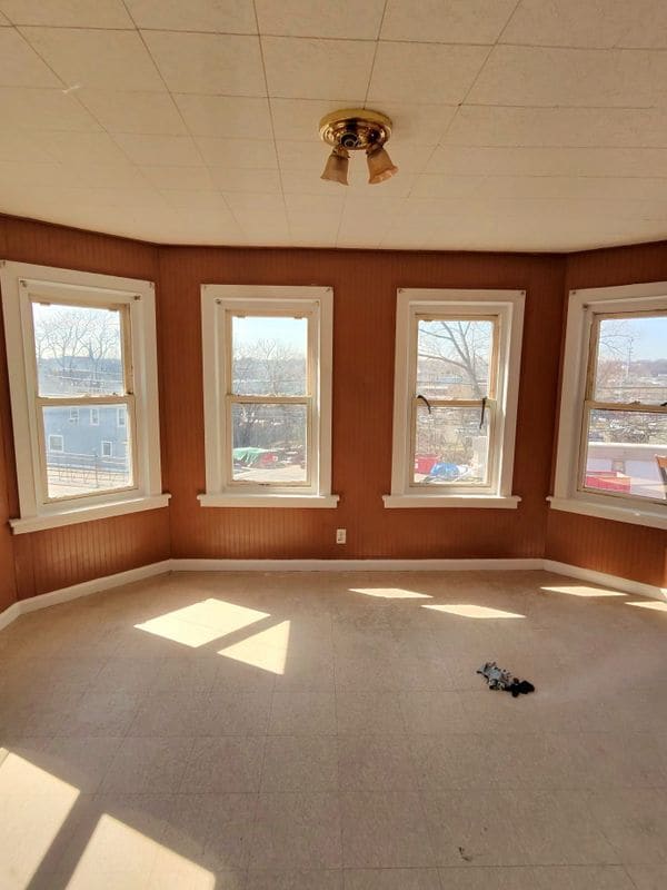 Building Photo - 80 Huntington Rd