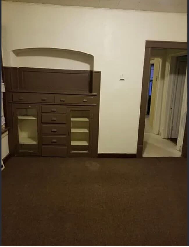 Building Photo - 2413 N 37th St