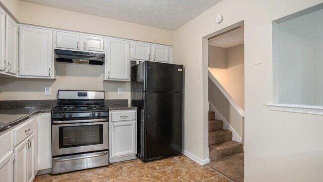 Building Photo - 1946 Marbut Forest Dr